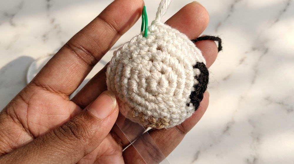 Easy Crochet Cat Keychain Pattern 3