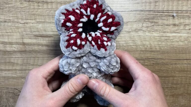 Easy Crochet Demogorgon Pattern 6