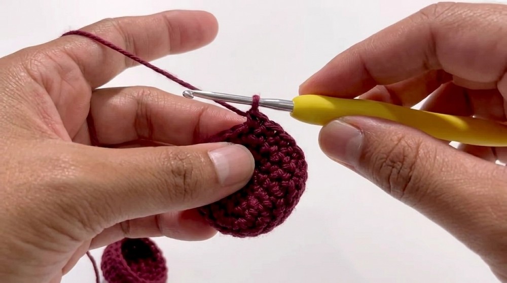 Easy Crochet Heart Keyring Pattern 3