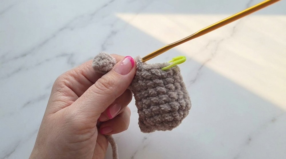 Easy Crochet Mini Demogorgon Pattern 3