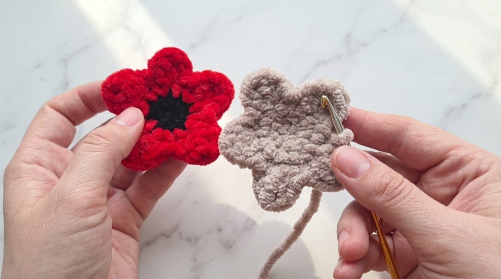 Easy Crochet Mini Demogorgon Pattern 5