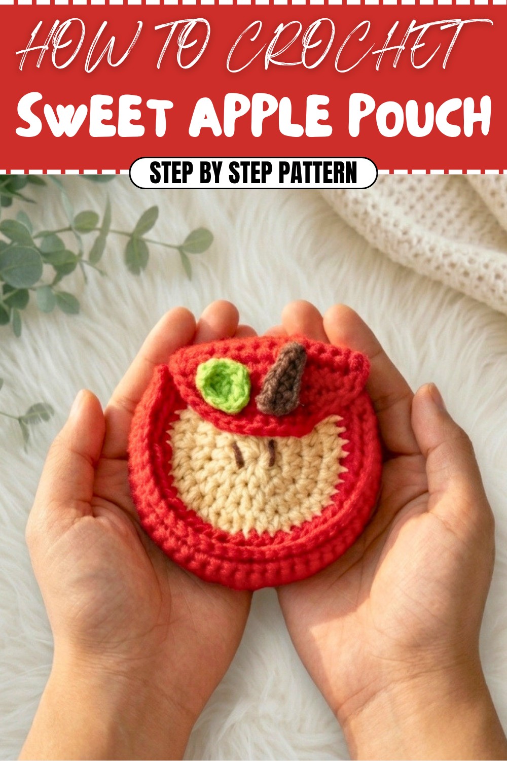 Free Sweet Crochet Apple Pouch Pattern