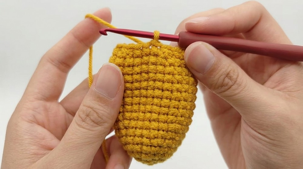 Sweet Crochet Corn Keychain Pattern 3