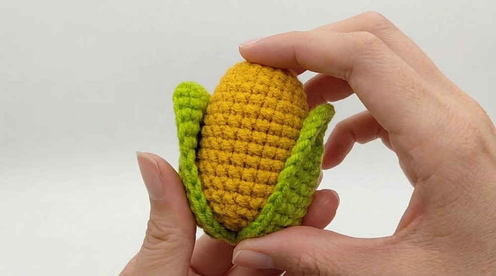Sweet Crochet Corn Keychain Pattern 5