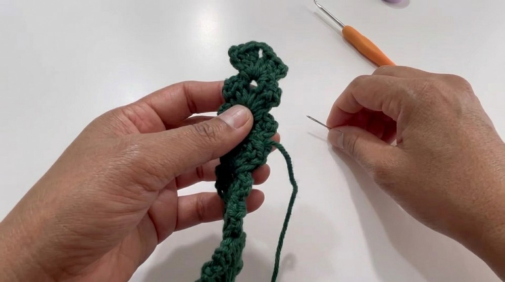 Very Easy Crochet Bookmark Pattern 4
