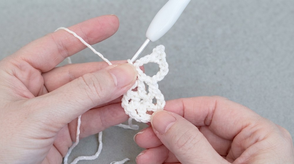 Beautiful Crochet Snowflake Pattern 3