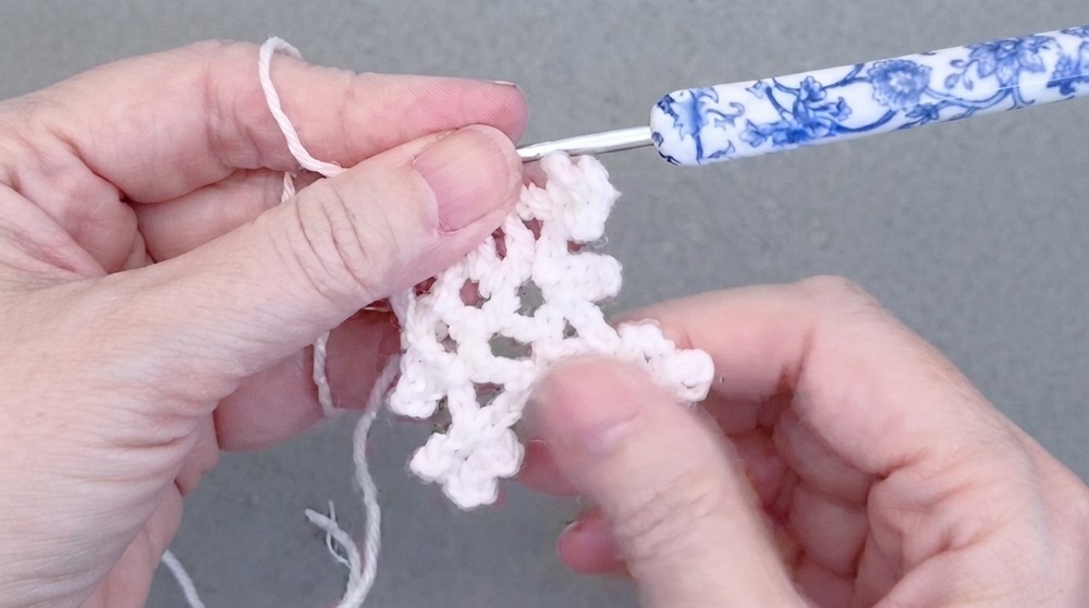 Beautiful Crochet Snowflake Pattern 4