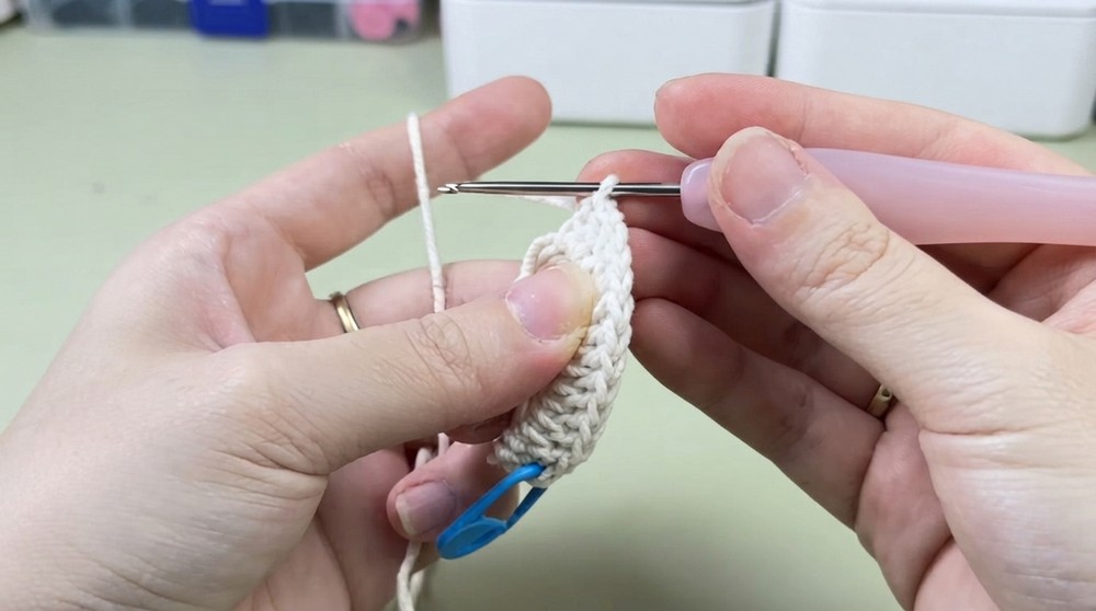 Crochet Camellia Flower Pouch Pattern 5