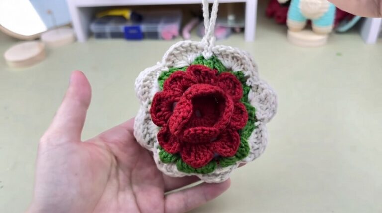 Crochet Camellia Flower Pouch Pattern 7