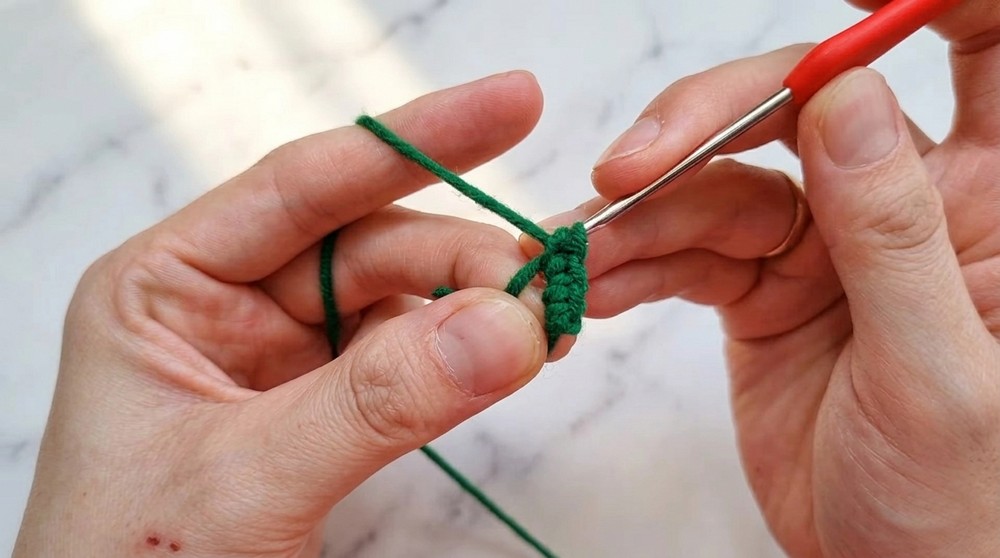 Crochet Christmas Tree Keychain Pattern 1