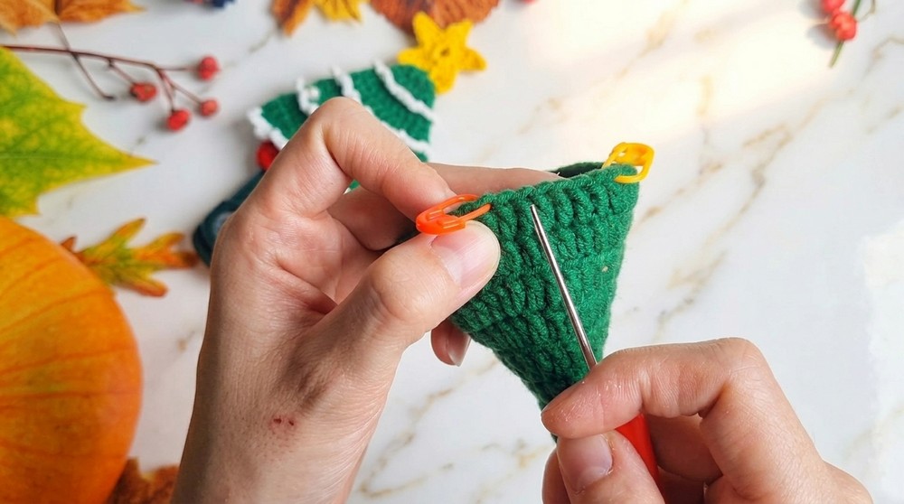 Crochet Christmas Tree Keychain Pattern 3