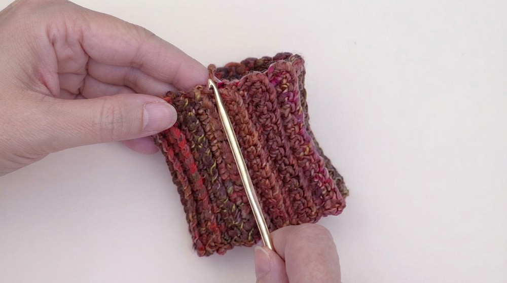 Crochet Fingerless Gloves Pattern 3