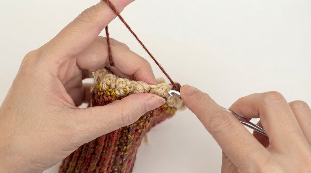 Crochet Fingerless Gloves Pattern 4