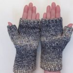 Crochet Fingerless Gloves Pattern 7