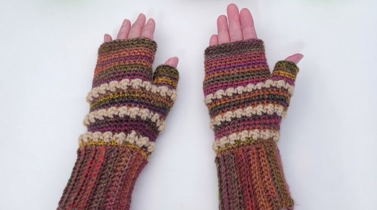 Crochet Fingerless Gloves Pattern 7