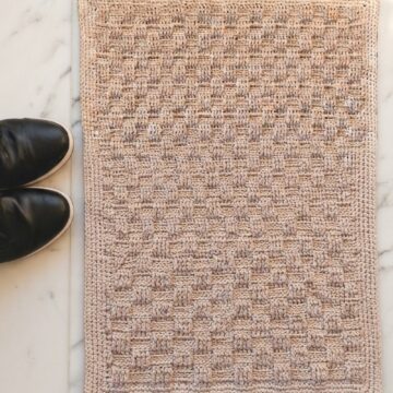 Crochet Floor Mat With Basket Weave Pattern 6