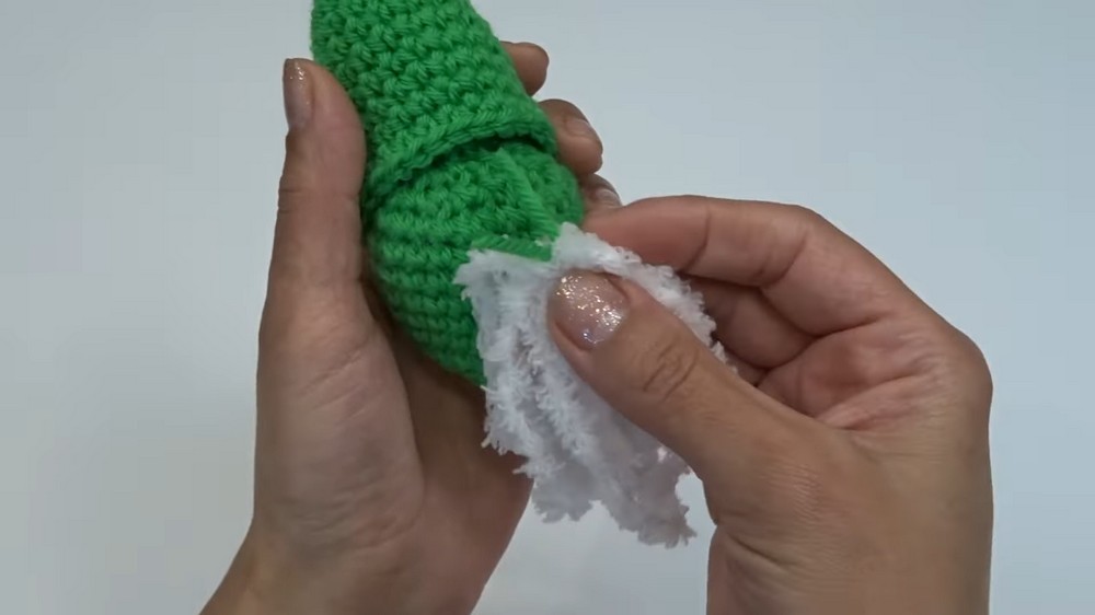 Crochet Gnome Ornament Pattern 6