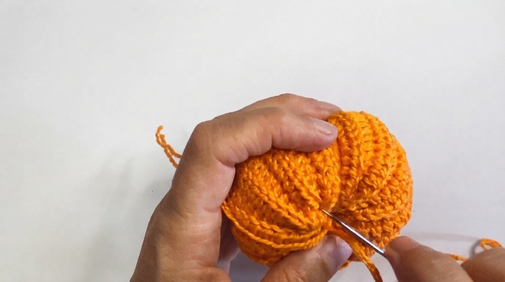 Crochet Pumpkin Amigurumi Pattern 4