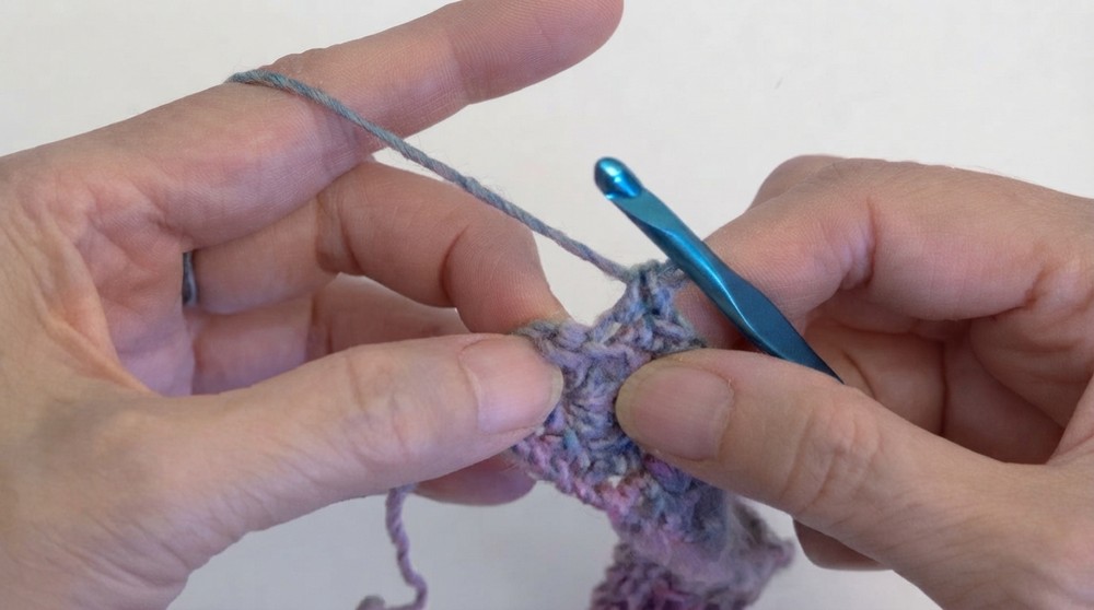 Crochet Sedge Stitch Baby Blanket Pattern 4