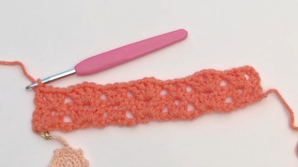 Crochet Shell & V Stitch Scarf Pattern 5