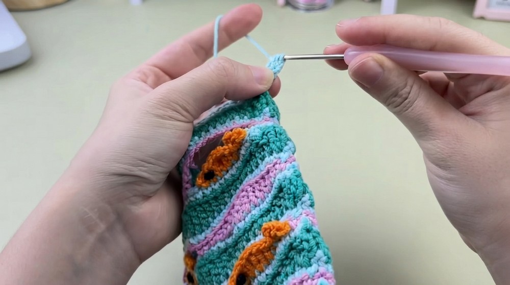 Crochet Small Colorful Bag Pattern 6