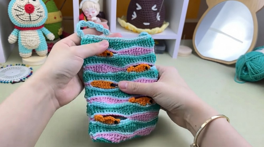 Crochet Small Colorful Bag Pattern 7