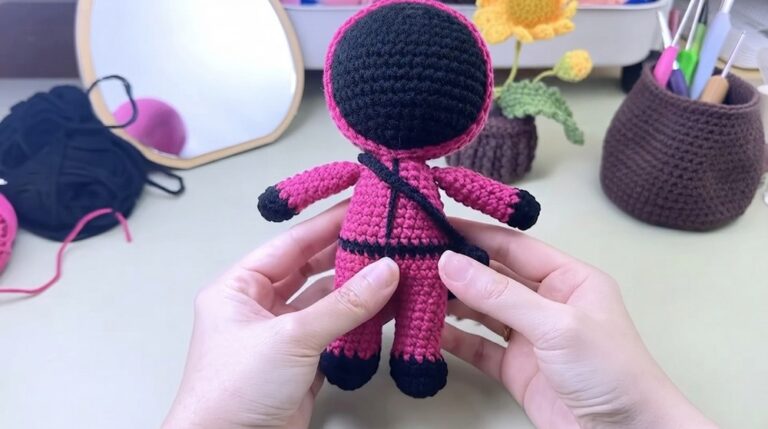 Crochet Squidgame Amigurumi Pattern 7