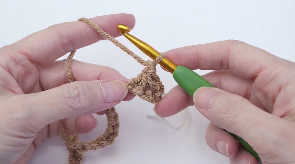 Crochet Twisted Headband Pattern 2