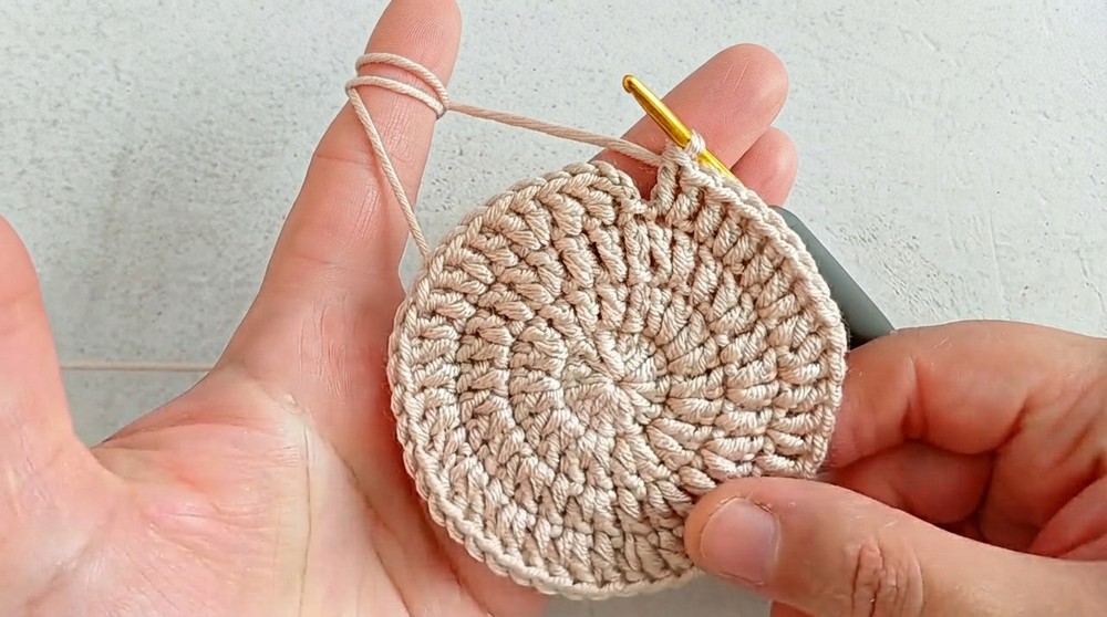 Cute Crochet Cat Coasters Pattern 3