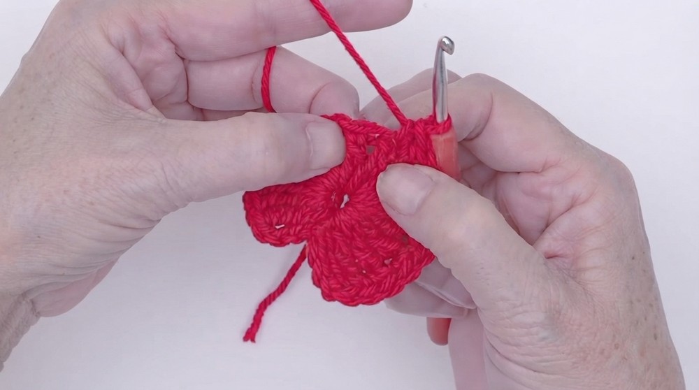 Cute Crochet Heart Ornaments Pattern 4