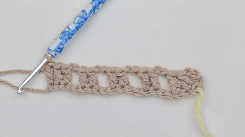 Cute & Cuddly Crochet Blanket Pattern 2