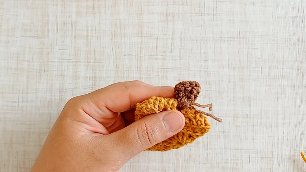 Easy Crochet Christmas Tree Keychain Pattern 5