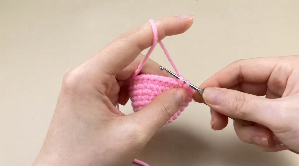 Easy Crochet Flying Pig Pattern 3