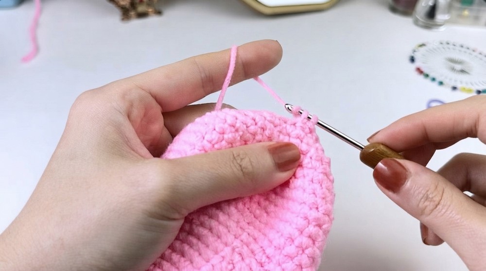 Easy Crochet Flying Pig Pattern 4