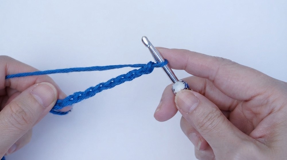 Easy Crochet Shoulder Bag Pattern 1