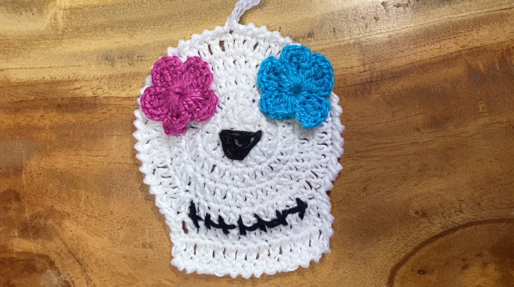 Easy Crochet Sugar Skulls Pattern 6