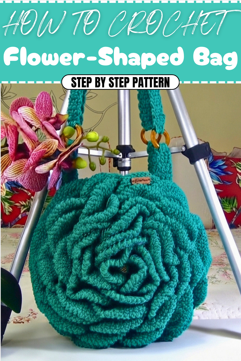 Free Crochet Flower-Shaped Bag