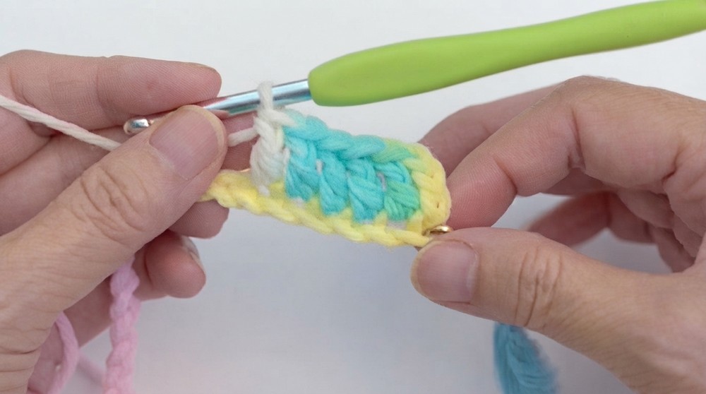 How To Double Crochet Stitch Pattern 3