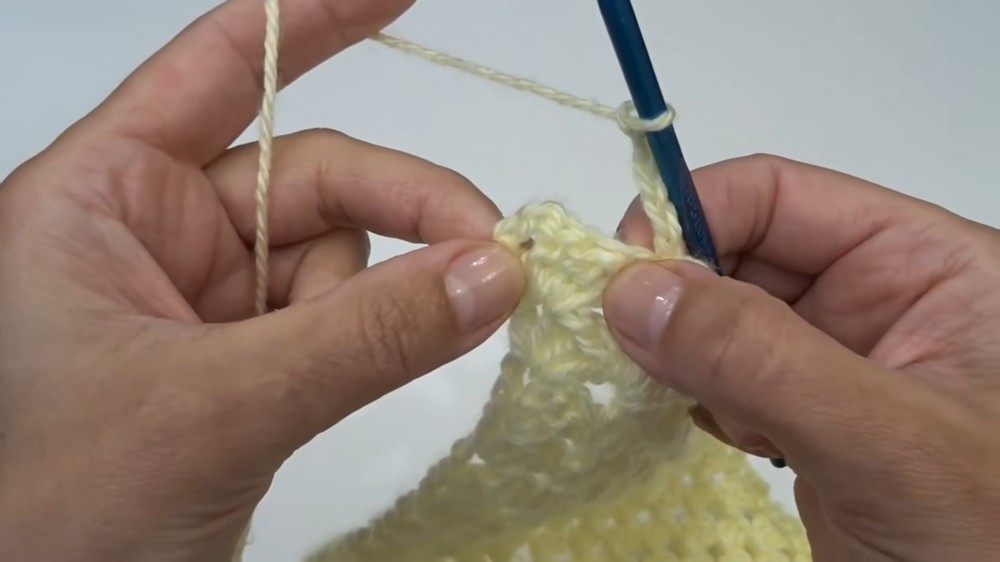 Quick Crochet Head Bandanas Pattern 4