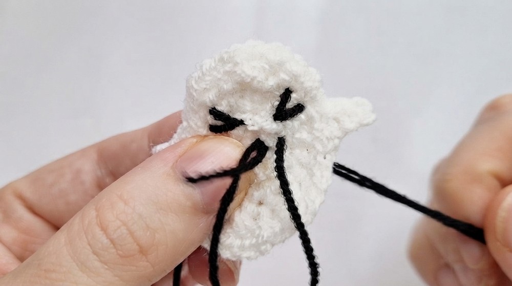Crochet Ghost Applique Pattern 4