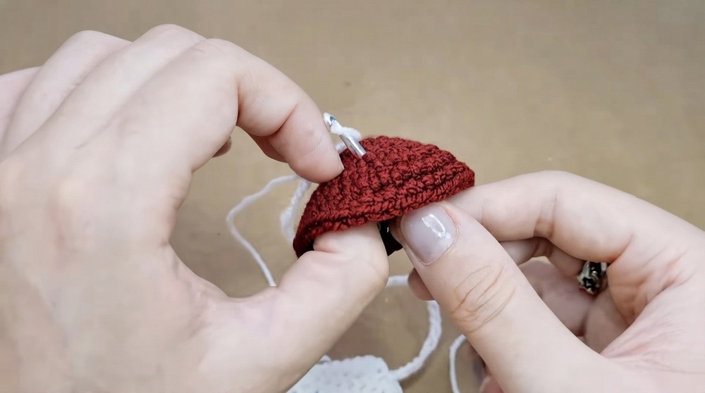 Crochet Mushroom Pouch Pattern 5