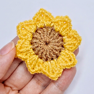 Crochet Sunflower Bookmark Pattern 6