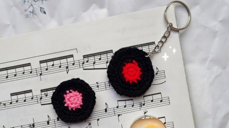 Crochet Vinyl Record Keychain Pattern 5
