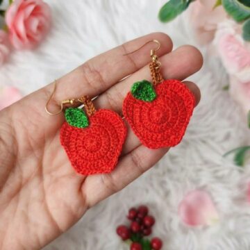 Easy Crochet Apple Earrings Free Pattern (1)