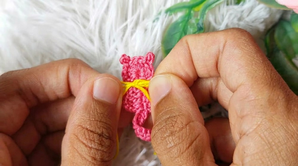 Easy Crochet Dangle Cat Earrings – Free Pattern (9)