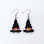 Easy Crochet Witch Hat Earrings Pattern (1)