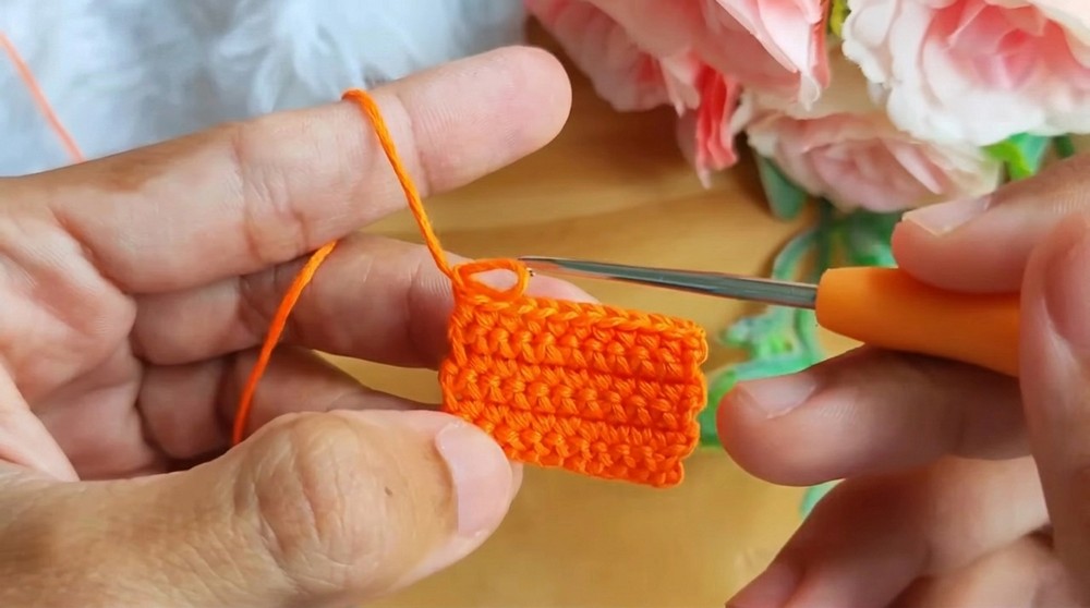 Easy Little Flag Earrings Crochet Pattern (8)