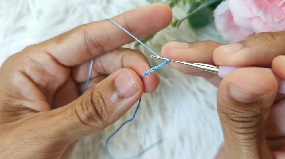 Easy To Crochet Lace Square Earrings (6)