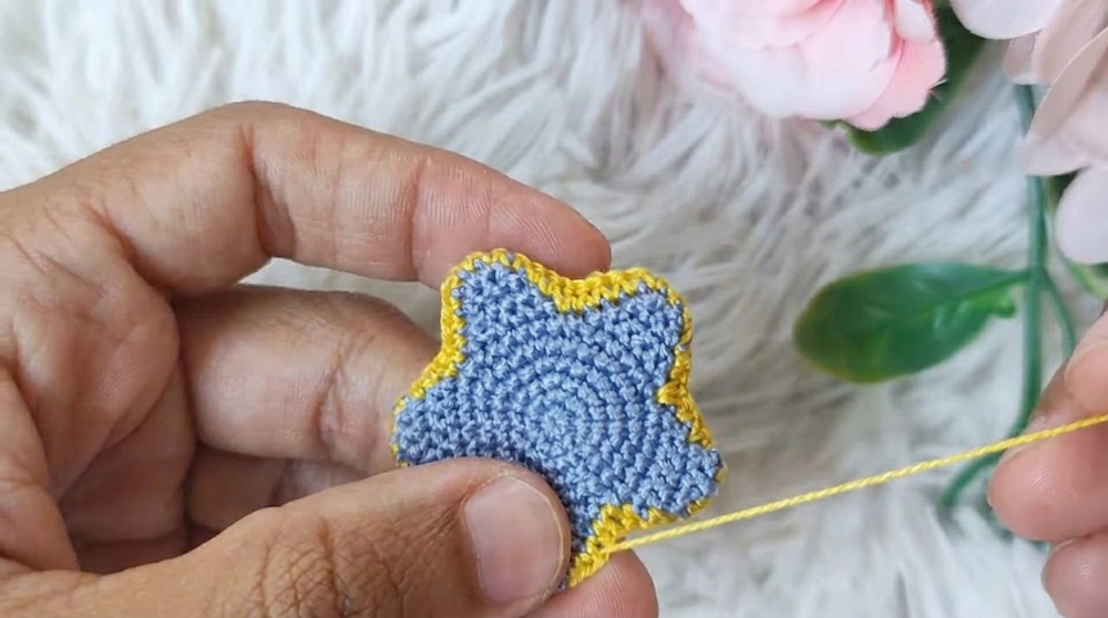 Easy To Crochet Star Earrings (3)