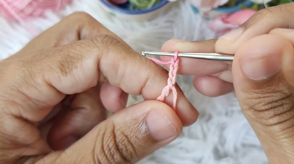 How To Crochet Bow Earrings (3)